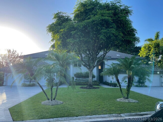Building Photo - 11530 Briarwood Cir