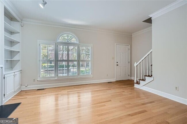 Building Photo - 12 Honour Ave NW