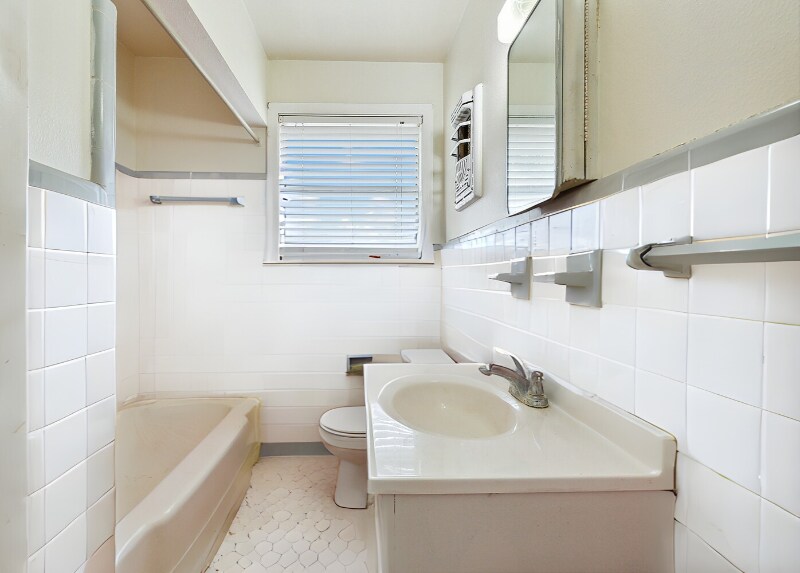 Building Photo - 547 Ridgeway Dr