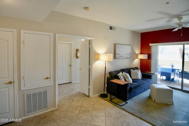 Building Photo - 14950 W Mountain View Blvd