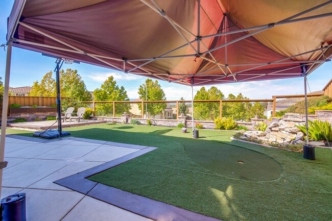 Building Photo - Gorgeous and Very Spacious Home - 3BR 2.5 BA in  San Jose - This is a MUST SEE!!!