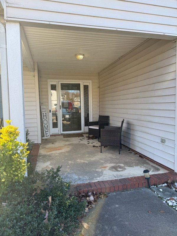 Building Photo - 3712 Creek Point Way