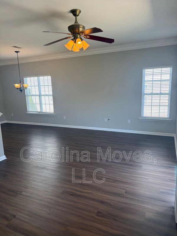 Building Photo - 733 Rock Hill Ct