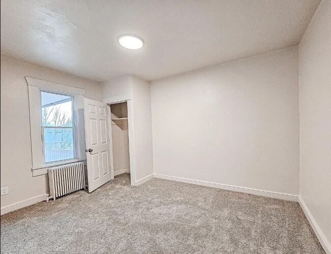 Building Photo - 16 Conestoga St