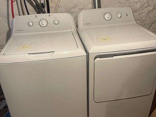 Building Photo - 34 Lincoln Pl