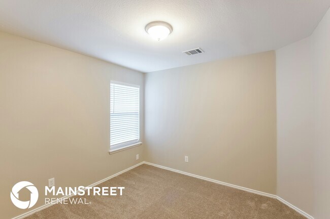 Building Photo - 10203 Crystal View