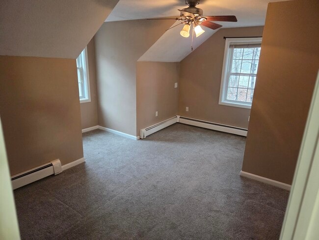 Building Photo - 16 River Rd