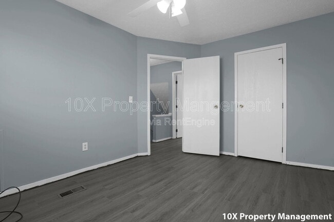 Building Photo - 6169 Laurelwood Ct