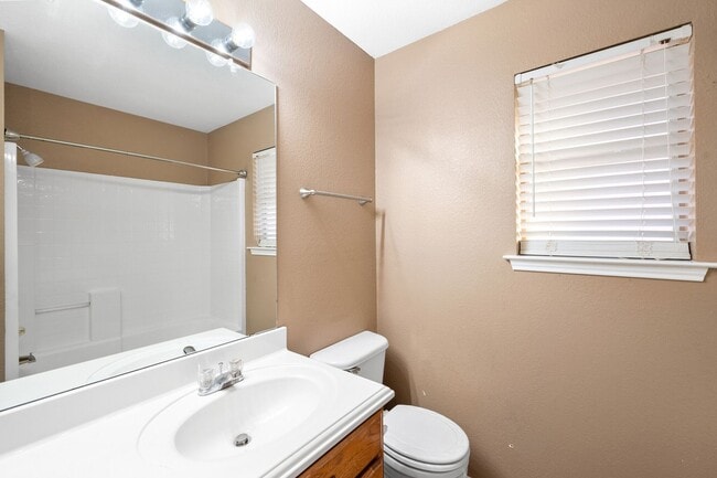 Building Photo - Burleson 3/2/2