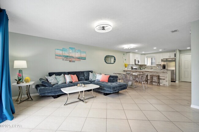 Building Photo - 237 St Katherine Blvd