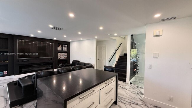 Building Photo - 1211 SW 178th Way
