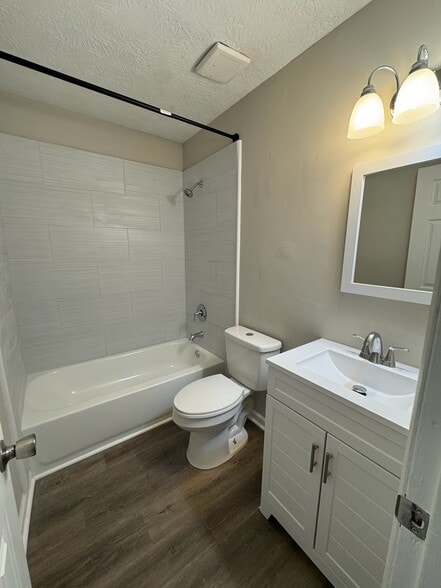 Bathroom - 2114 Vandivere Rd