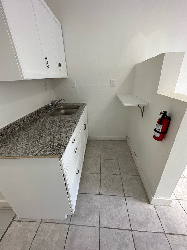 Building Photo - 2330 SW 48th Ave