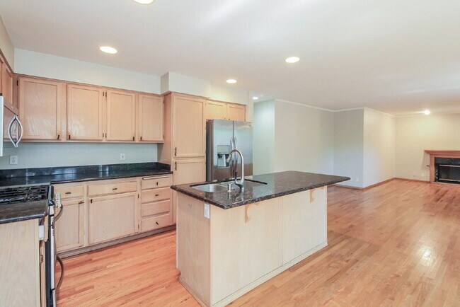 Building Photo - 25719 SE 37th St