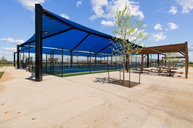 Building Photo - 3049 Sorrento Hl Dr
