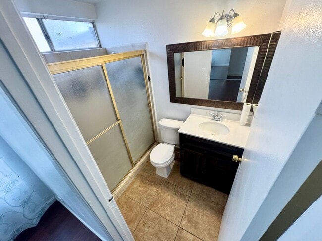 Building Photo - Beautiful 4 bedroom in West Lancaster