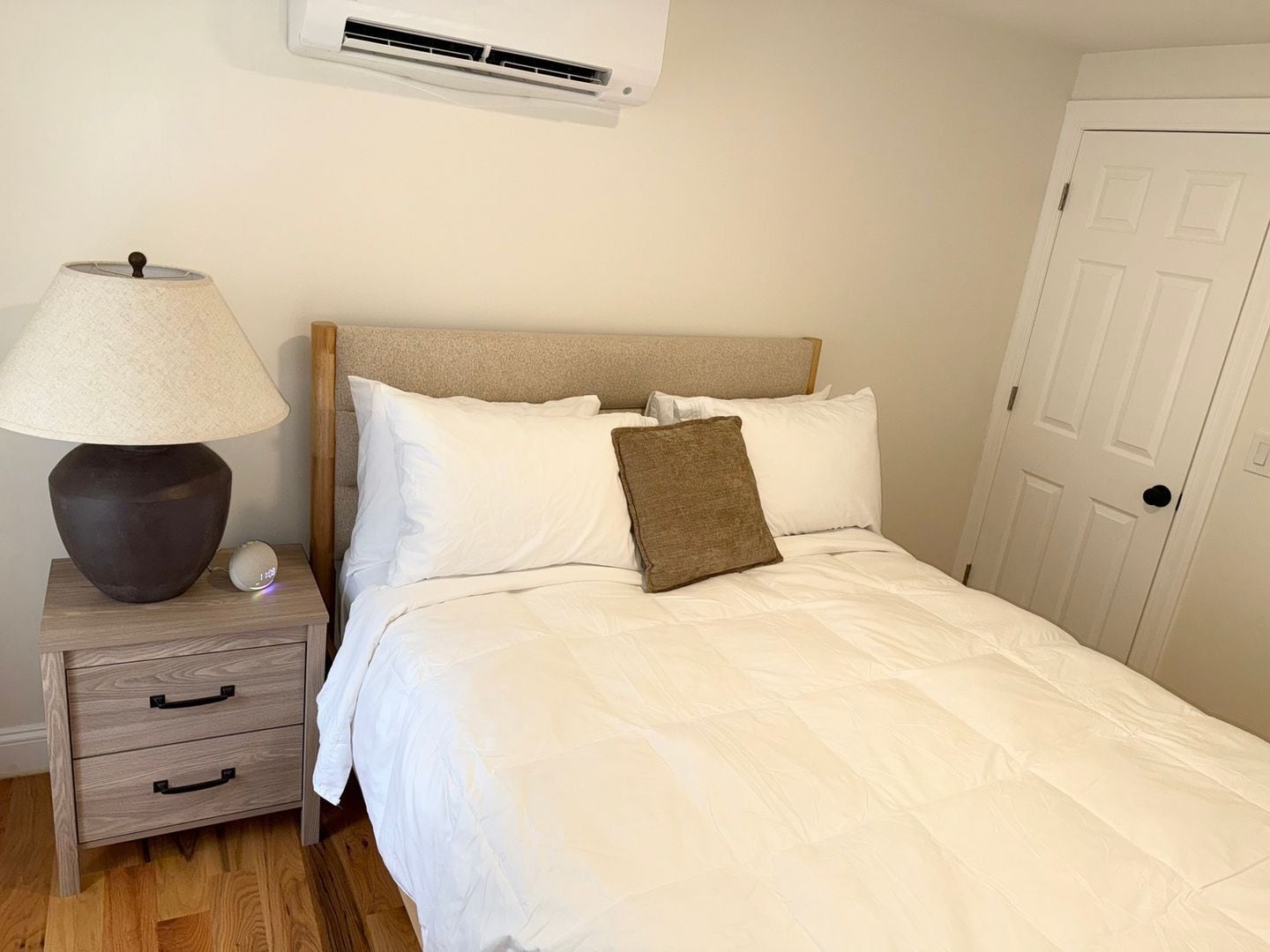 Building Photo - 48A E Pembroke Rd