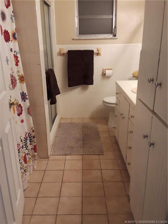 Building Photo - 2172 NE Pelican Terrace