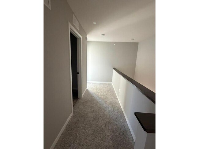 Building Photo - 14465 103rd Pl N