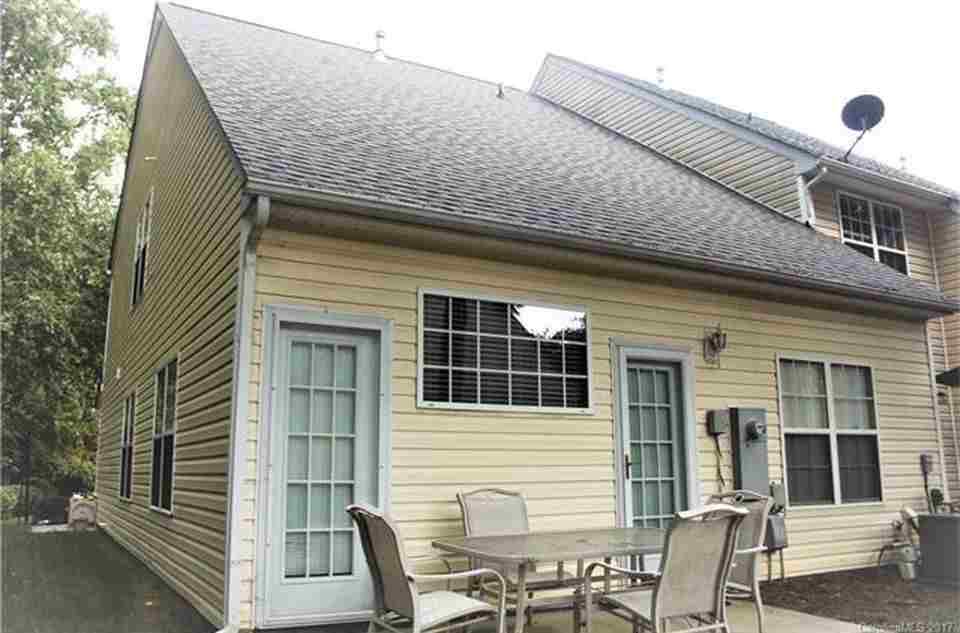 Building Photo - 11820 Kevin Henry Pl