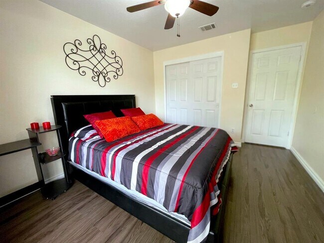 Building Photo - 1700 Zydeco Dr