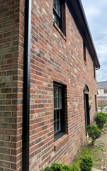 Building Photo - 727 Olde Greenwich Cir