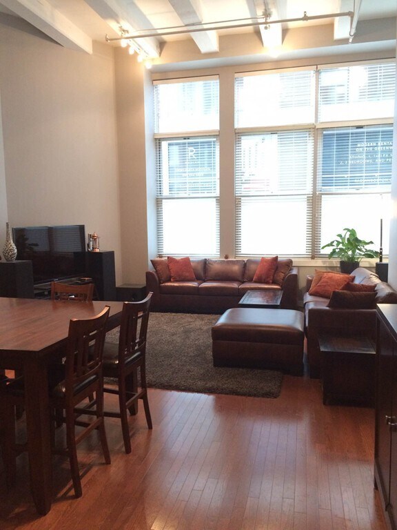 Building Photo - 88 Kingston St