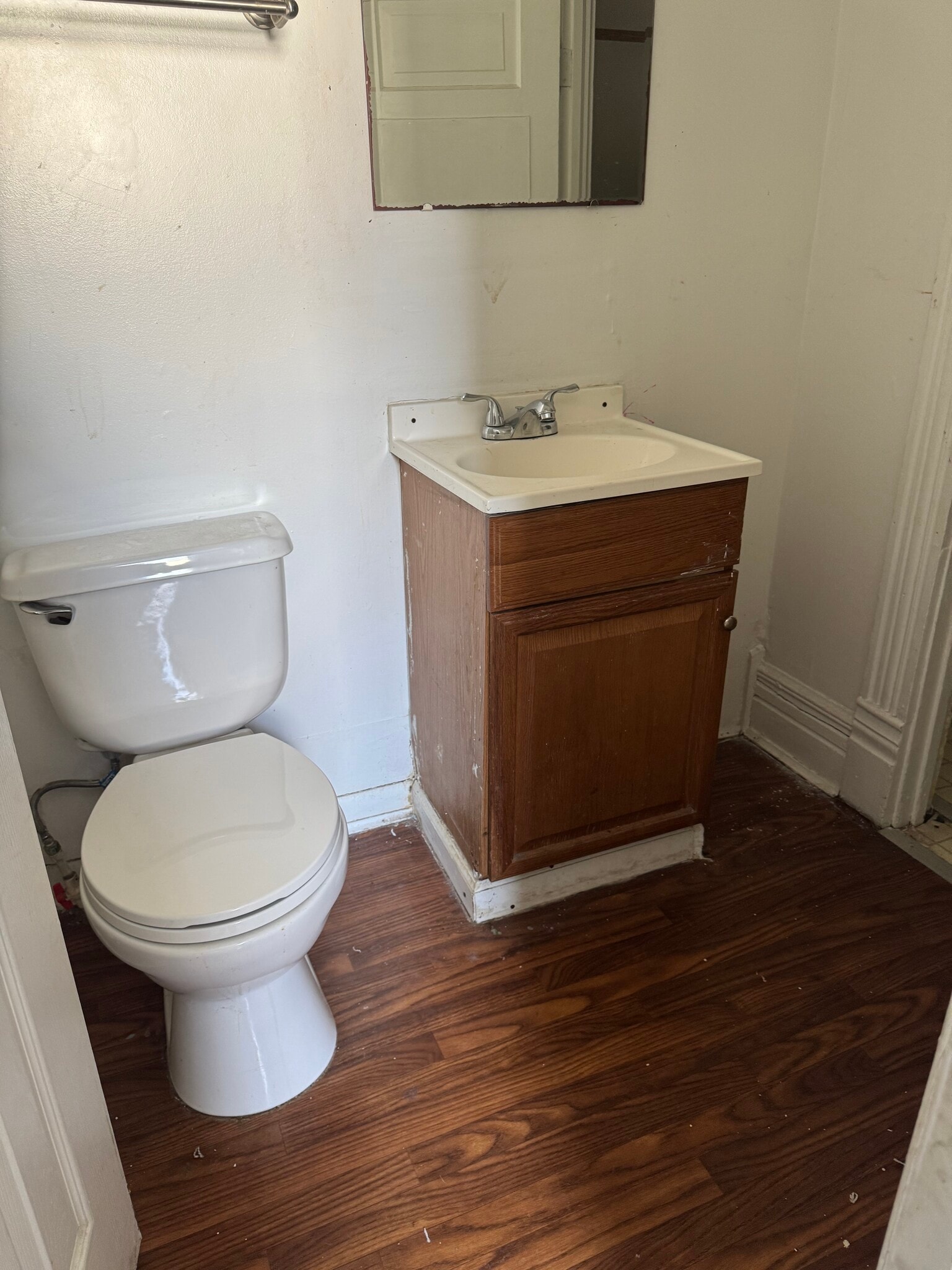 Building Photo - 209 N G St