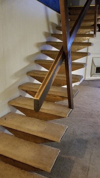 Building Photo - 2772 University Ave