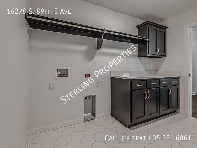 Building Photo - 16278 S 89th E Ave