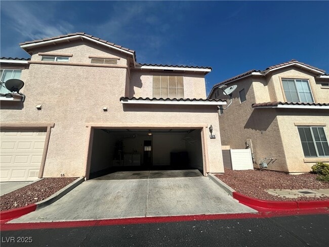 Building Photo - 9579 Belle Fountain Ave