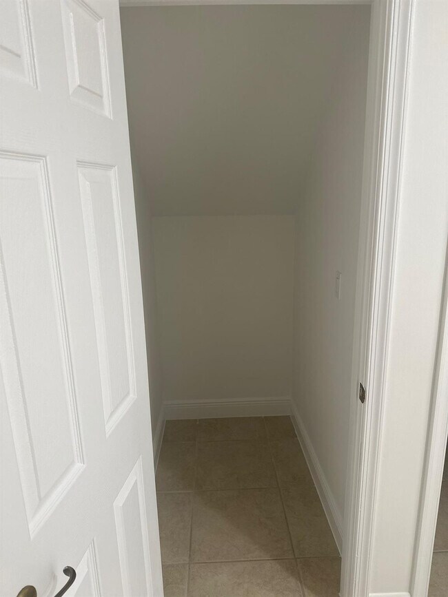 Building Photo - 2121 NW 99th Way