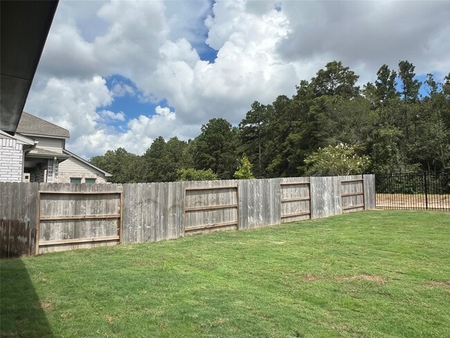 Building Photo - 17771 Misty Brk Ln