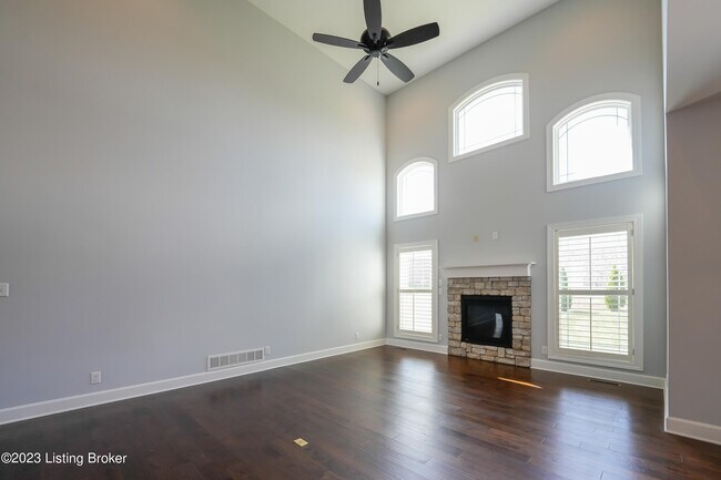 Building Photo - 1606 Church Side Dr