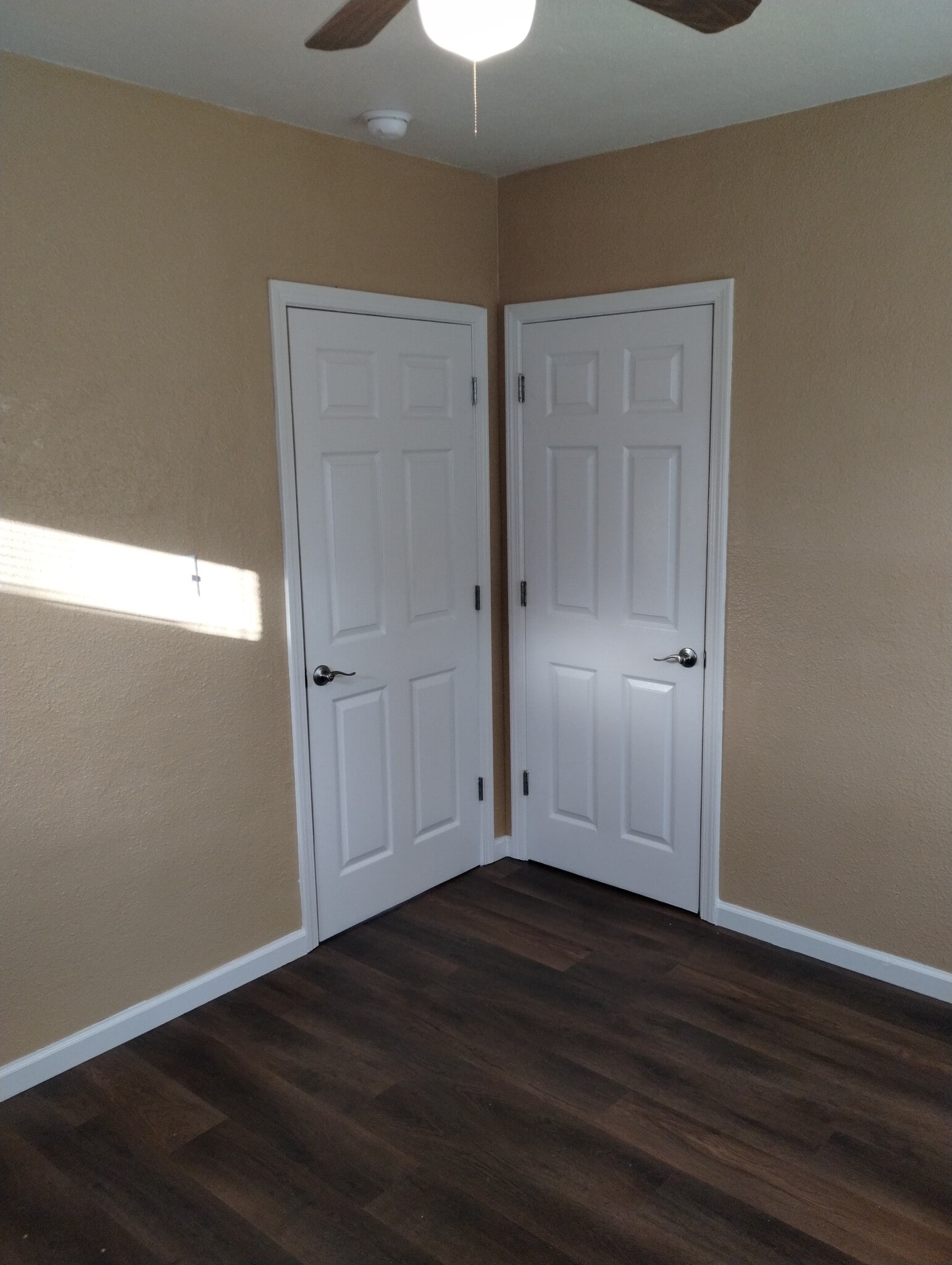 Building Photo - 1756 South Ave