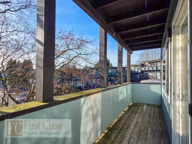 Building Photo - 12345 SW Hall Blvd