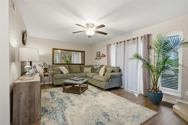 Building Photo - 18617 Egret Bay Blvd