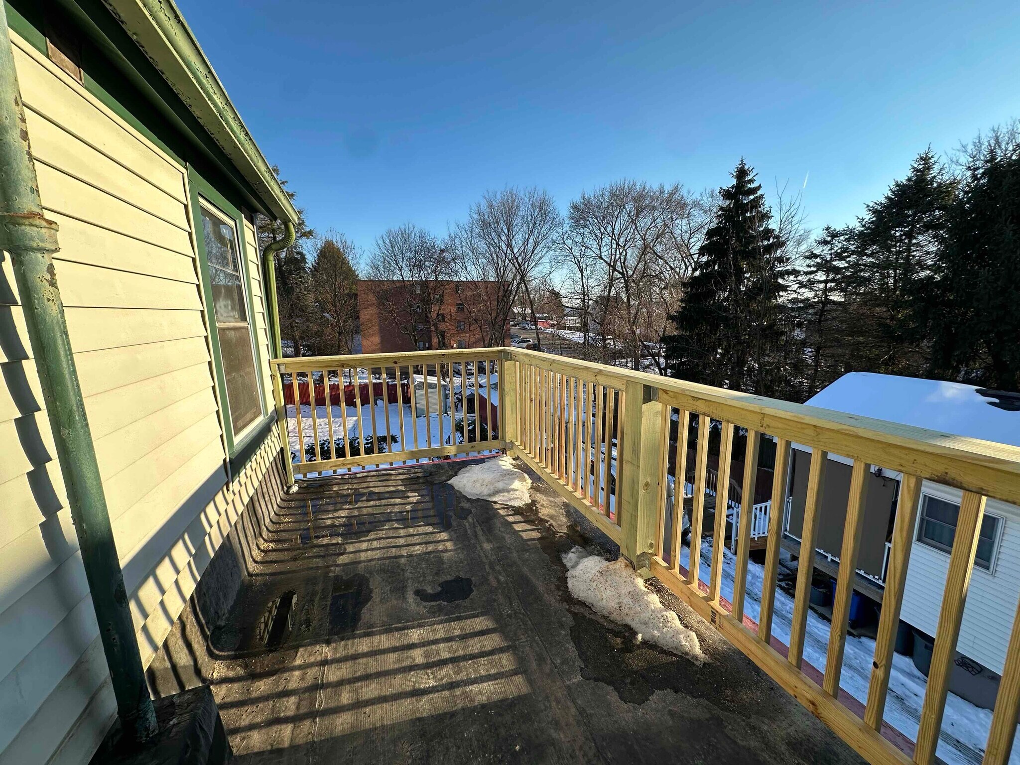 Building Photo - 113 Meade Ave