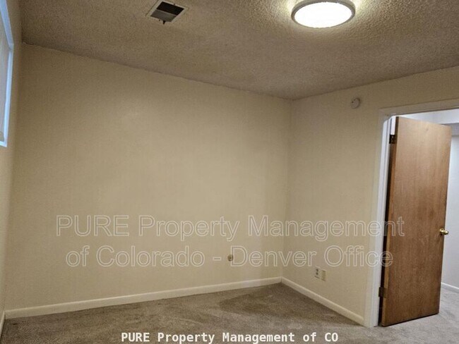 Building Photo - 8990 W Ohio Pl