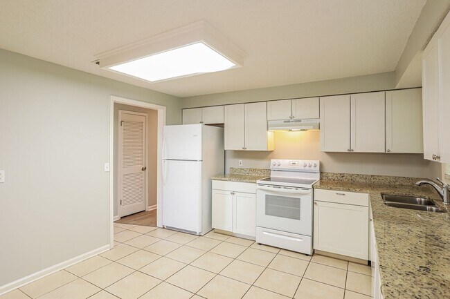 Building Photo - Newly Renovated Single Family Home | 3 BR/2BA | 1-Car Covered Parking | Gated backyard