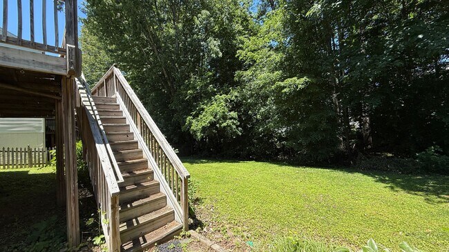 Building Photo - 4 Bedroom Colonial in Prince William County