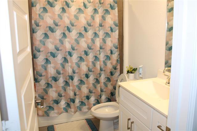 Building Photo - 3108 Armstrong Ave