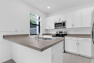 Building Photo - Southwest 134th Court, Homestead, FL 33033 - 3 BR 2.5 BA townhouse