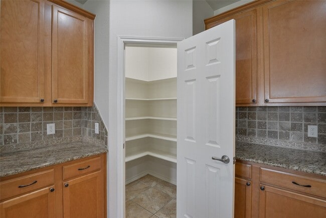 Building Photo - 3618 Orchard Valley Ln