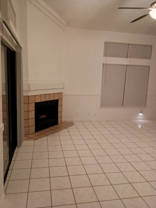 Building Photo - 9627 Dugas Dr