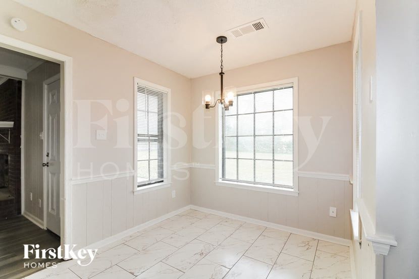 Building Photo - 1459 Haverwood Ave