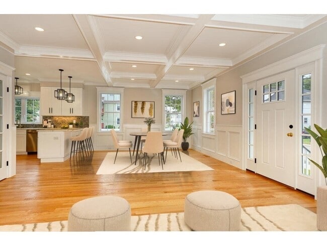 Building Photo - 24 Grant Ave