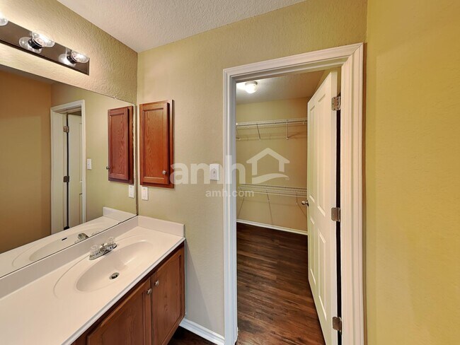 Building Photo - 3622 Melody Flds