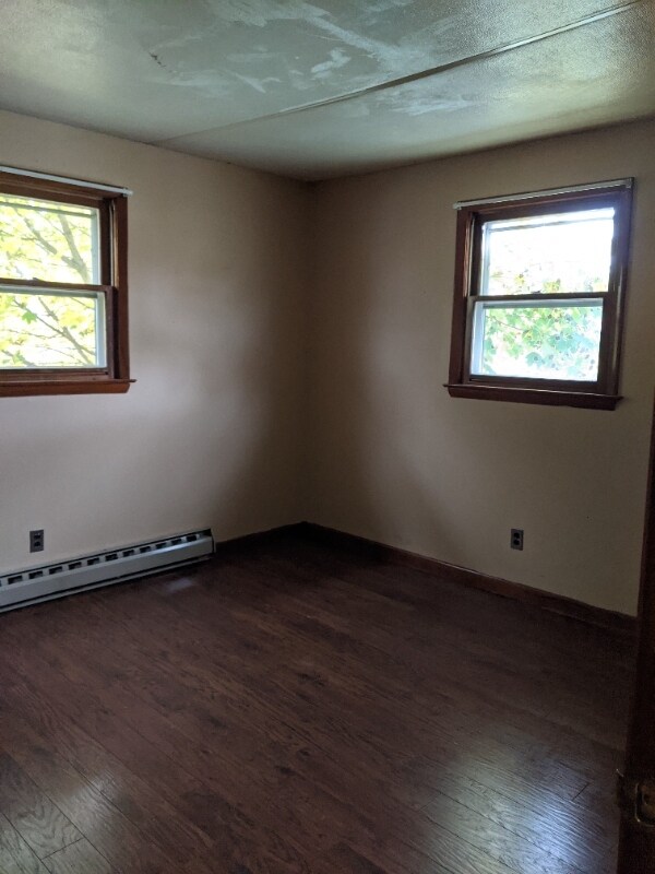 Building Photo - 76 Liberty St