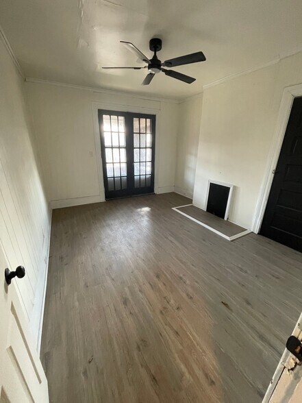 Building Photo - 7307 Idlewild St